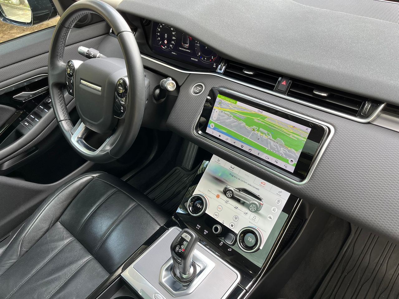 Foto Land-Rover Range Rover Evoque 31