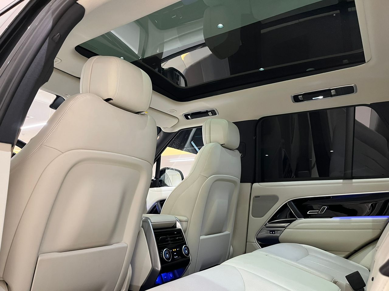 Foto Land-Rover Range Rover 31