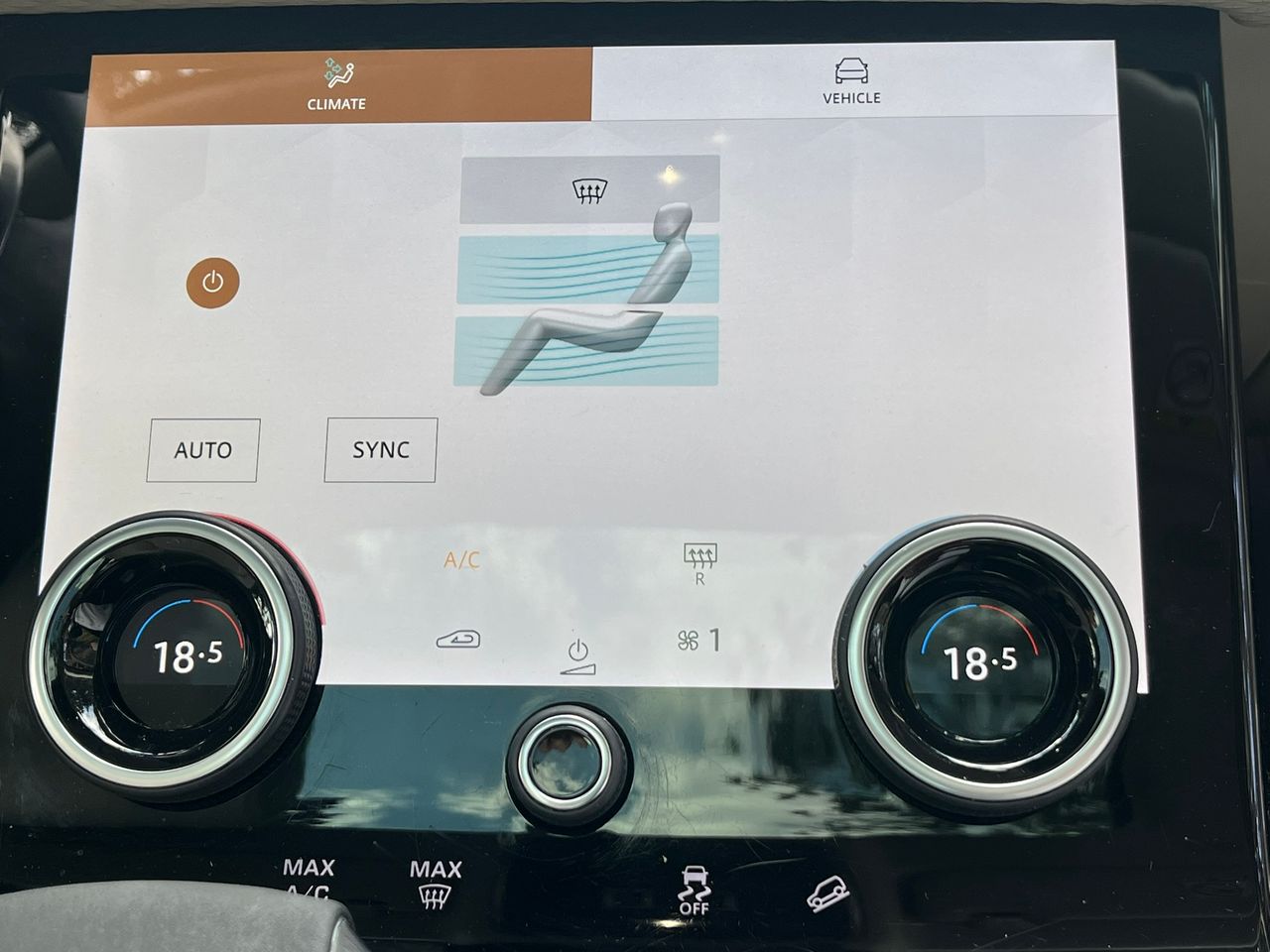 Foto Land-Rover Range Rover Velar 33