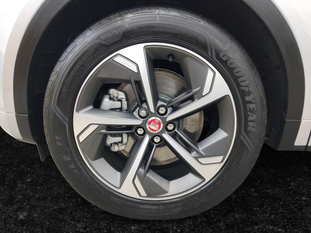 Foto Jaguar E-Pace 14