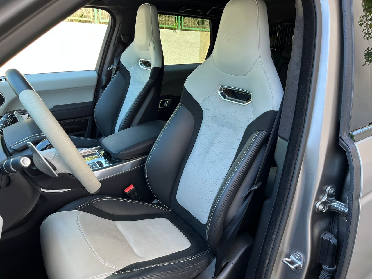 Foto Land-Rover Range Rover Sport 28