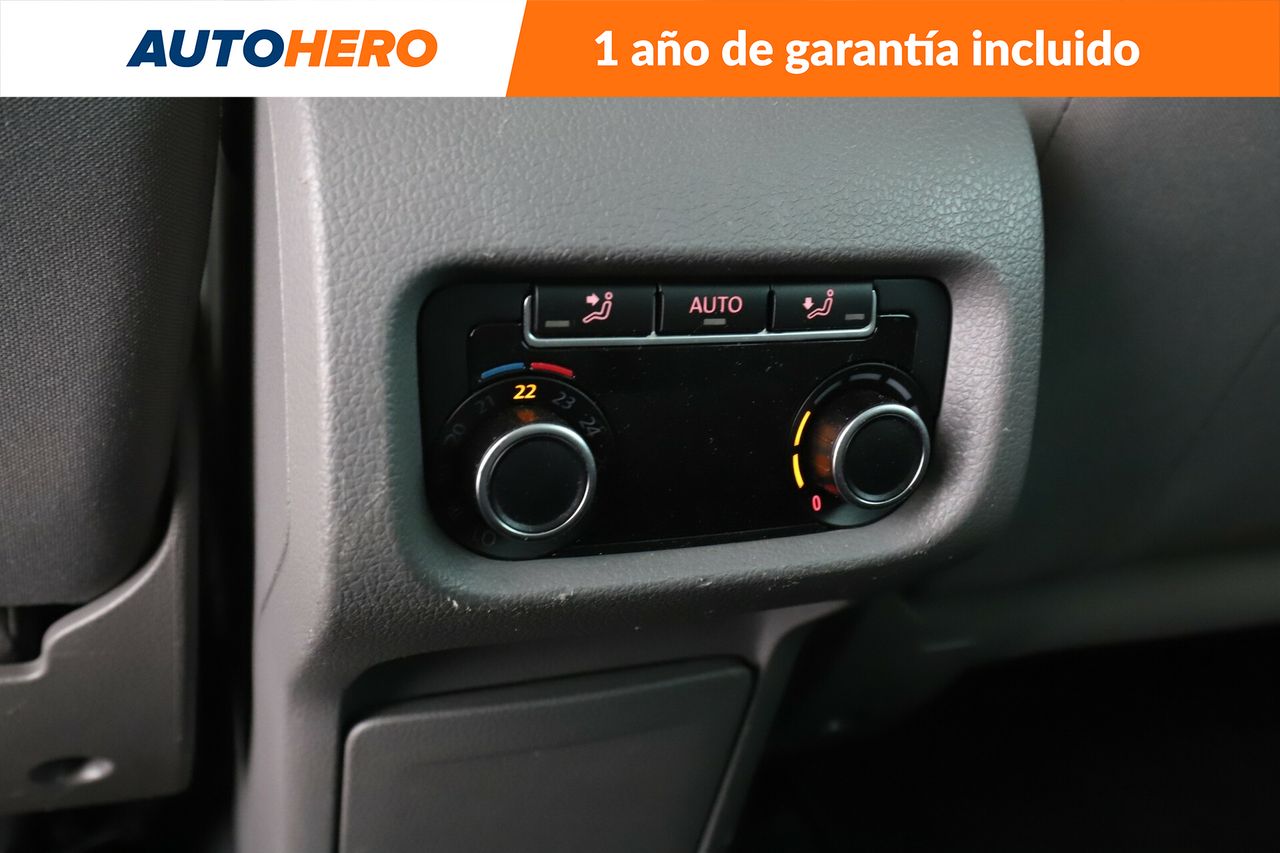 Foto Seat Alhambra 26