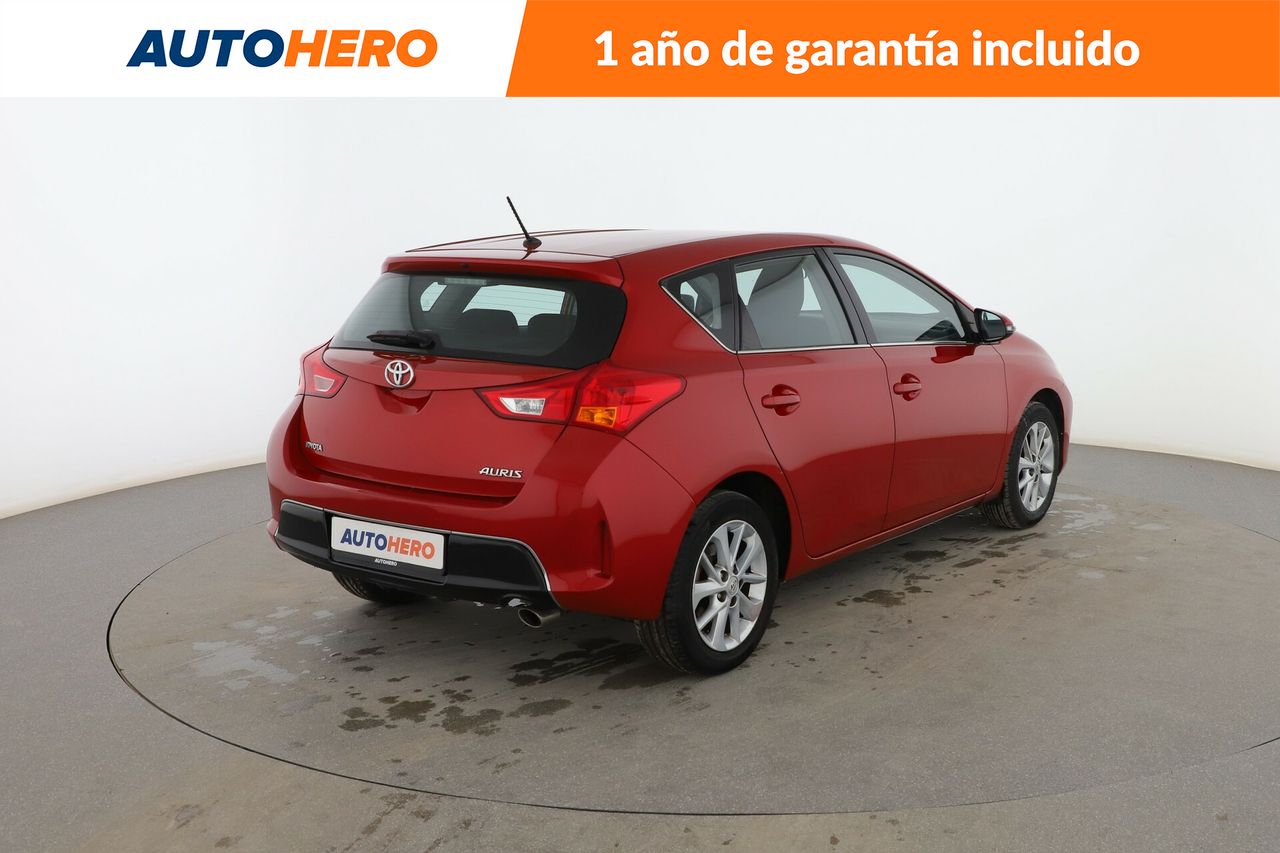 Foto Toyota Auris 5