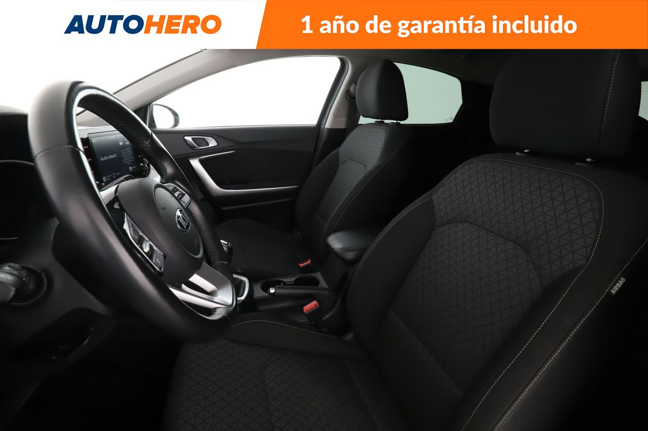 Foto Kia XCeed 10