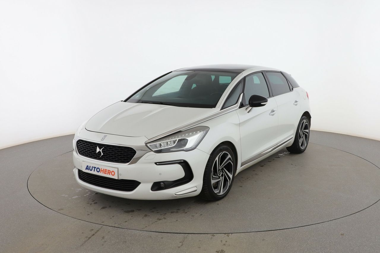 Foto DS Automobiles DS 5 1