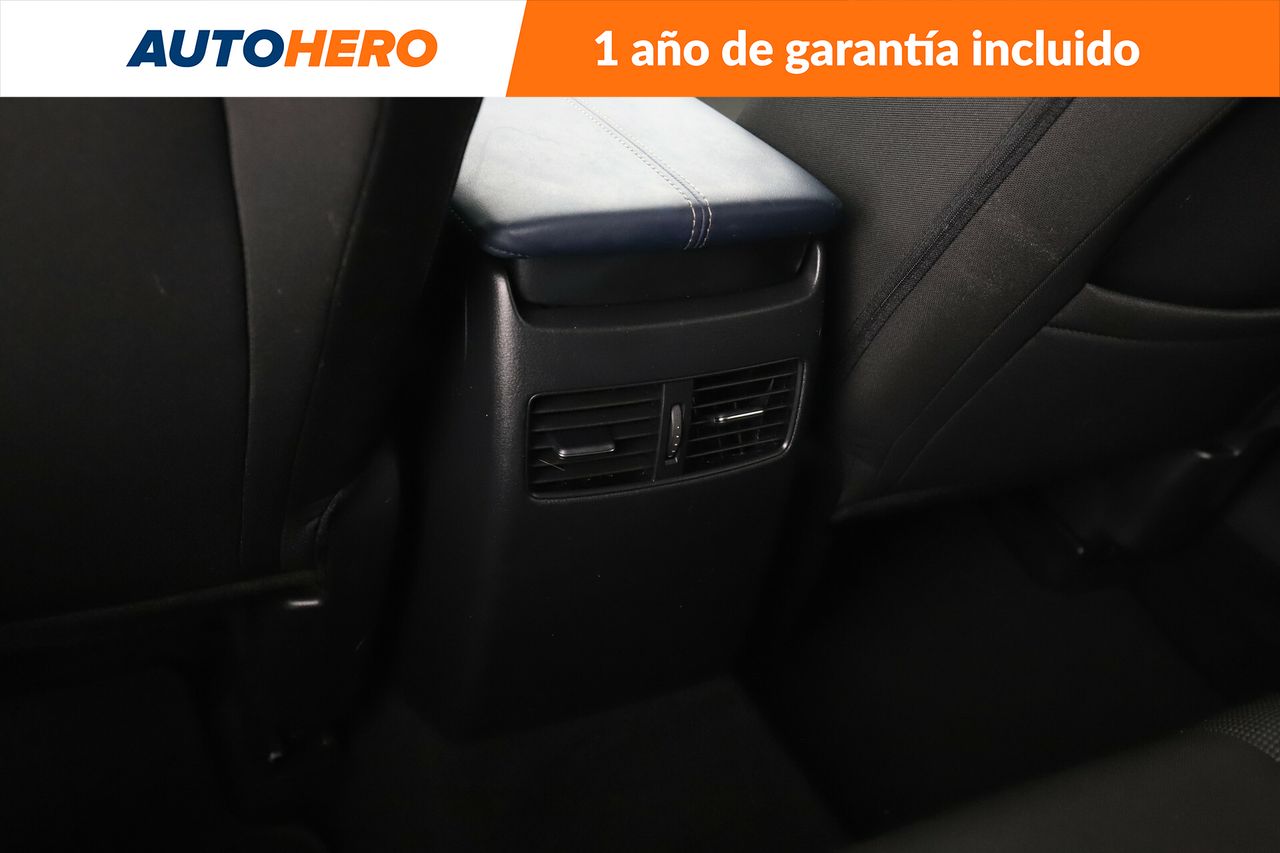Foto Mazda CX-30 29