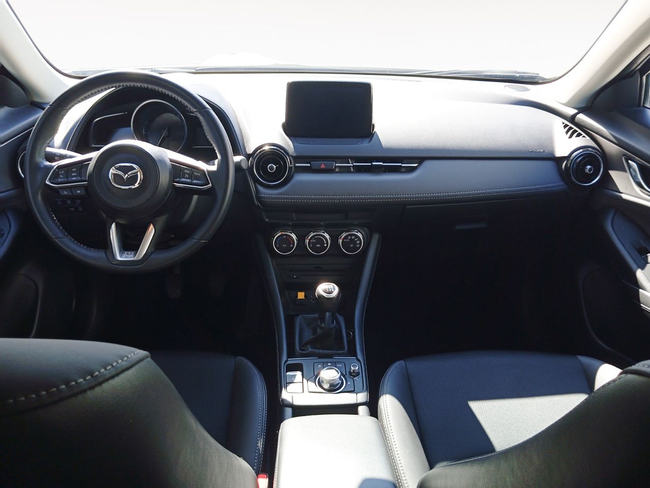 Foto Mazda CX-3 6