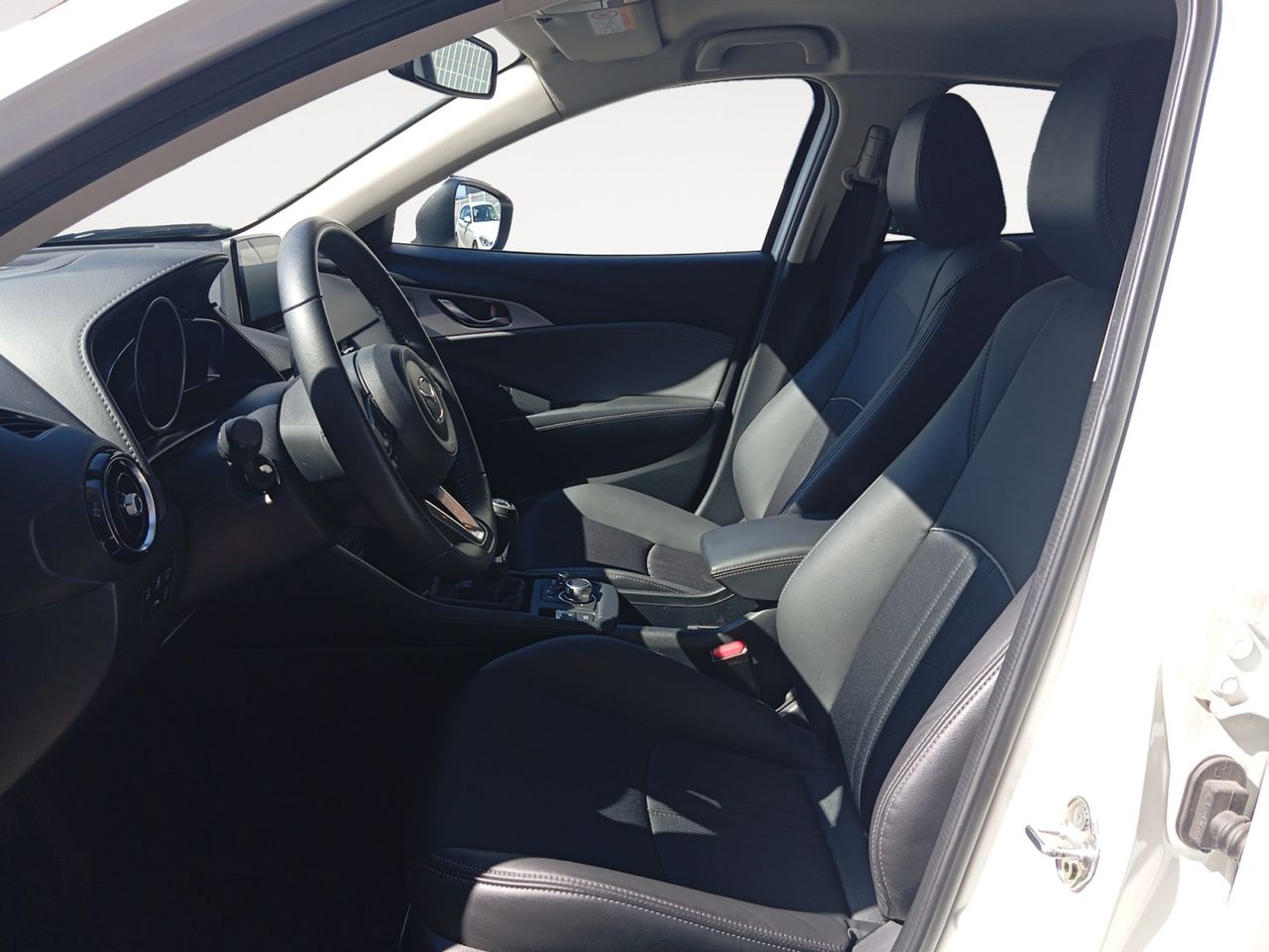 Foto Mazda CX-3 8