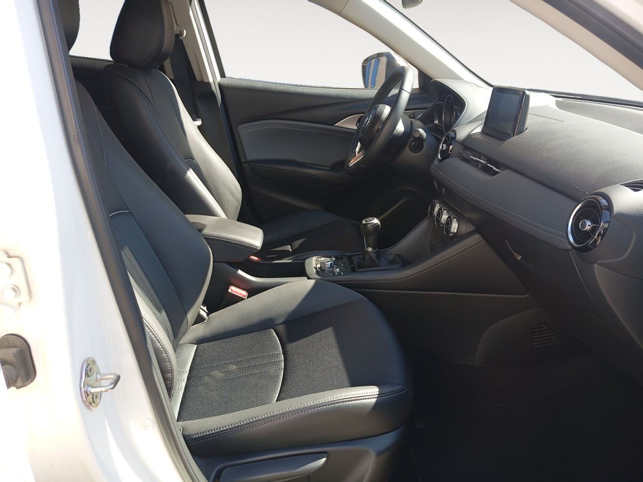 Foto Mazda CX-3 10