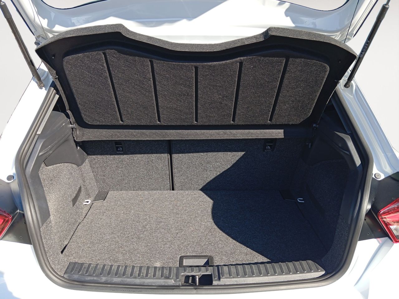 Foto Seat Ibiza 10