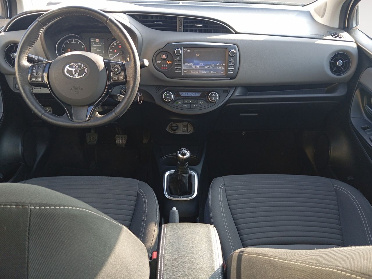 Foto Toyota Yaris 6