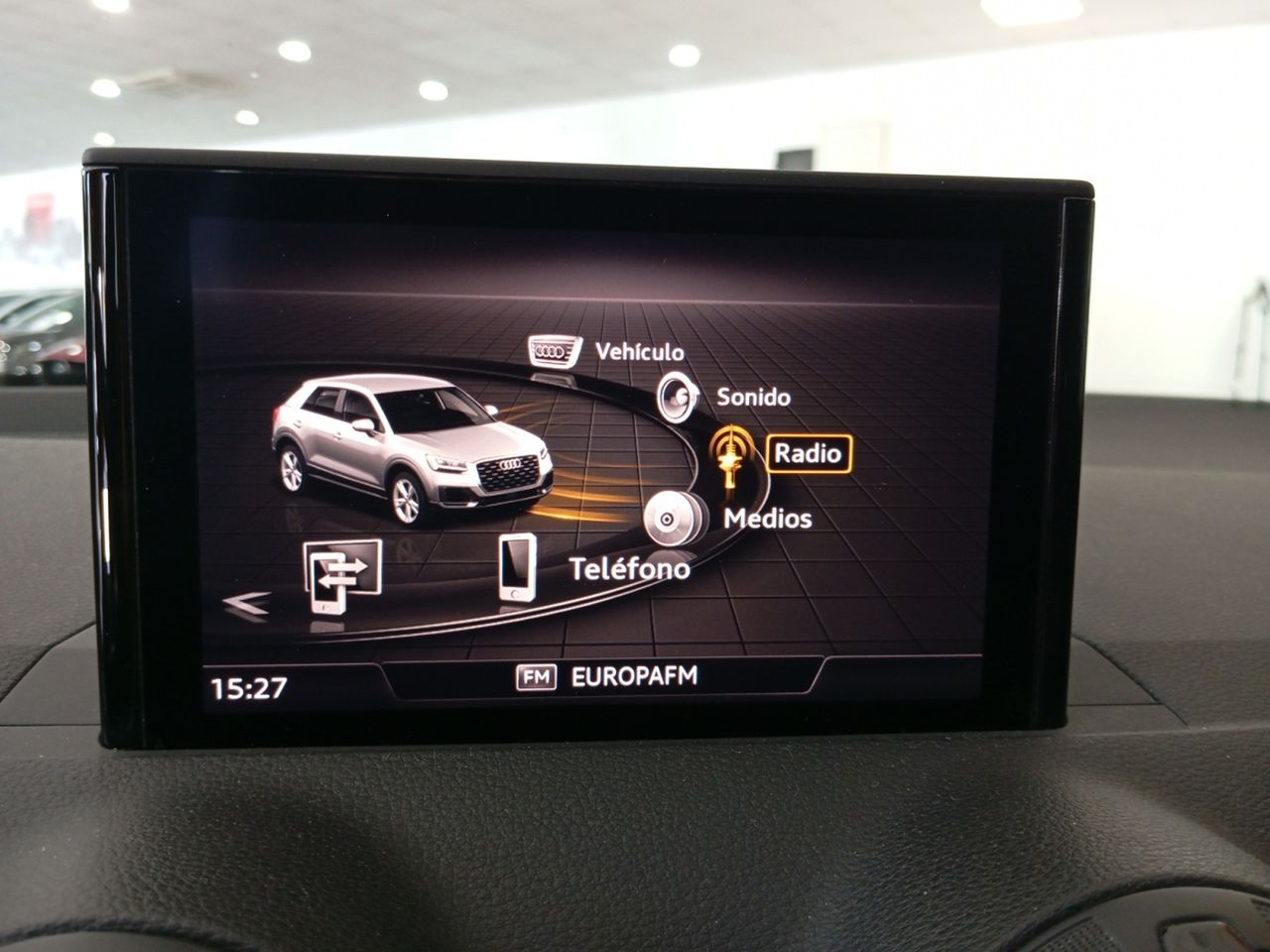 Foto Audi Q2 13