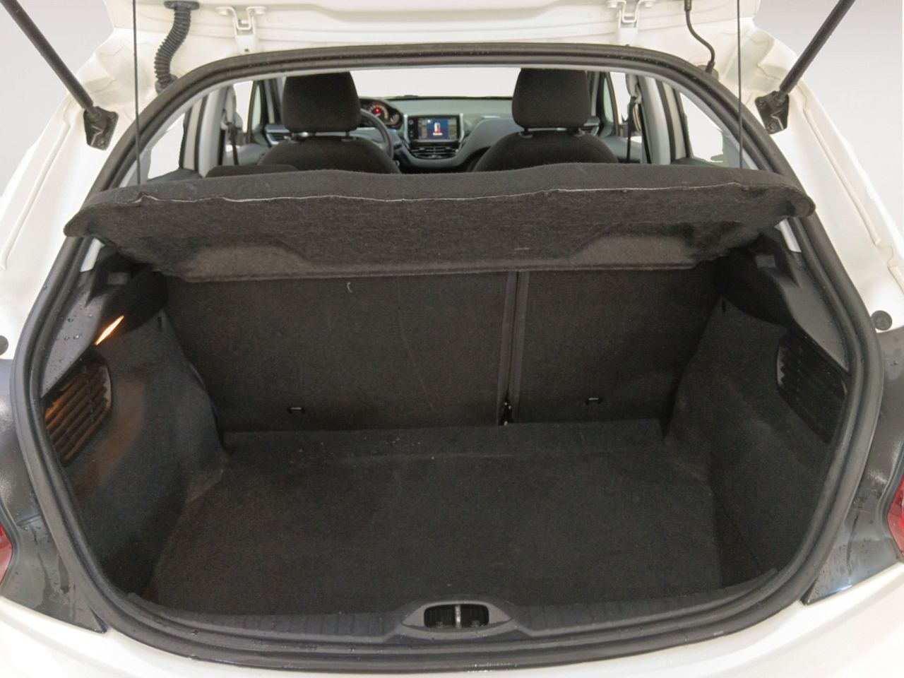 Foto Peugeot 208 11