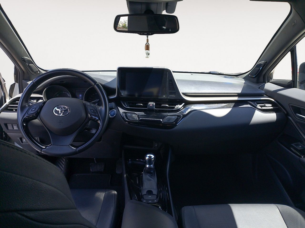 Foto Toyota C-HR 6