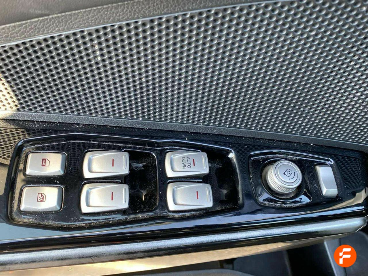 Foto SsangYong Tivoli 10