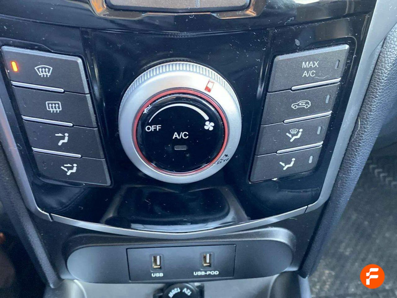 Foto SsangYong Tivoli 19