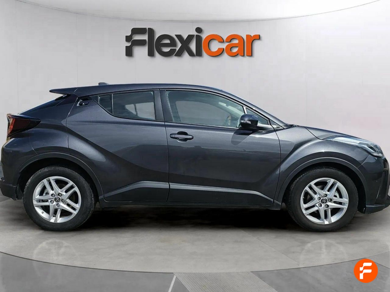 Foto Toyota C-HR 9
