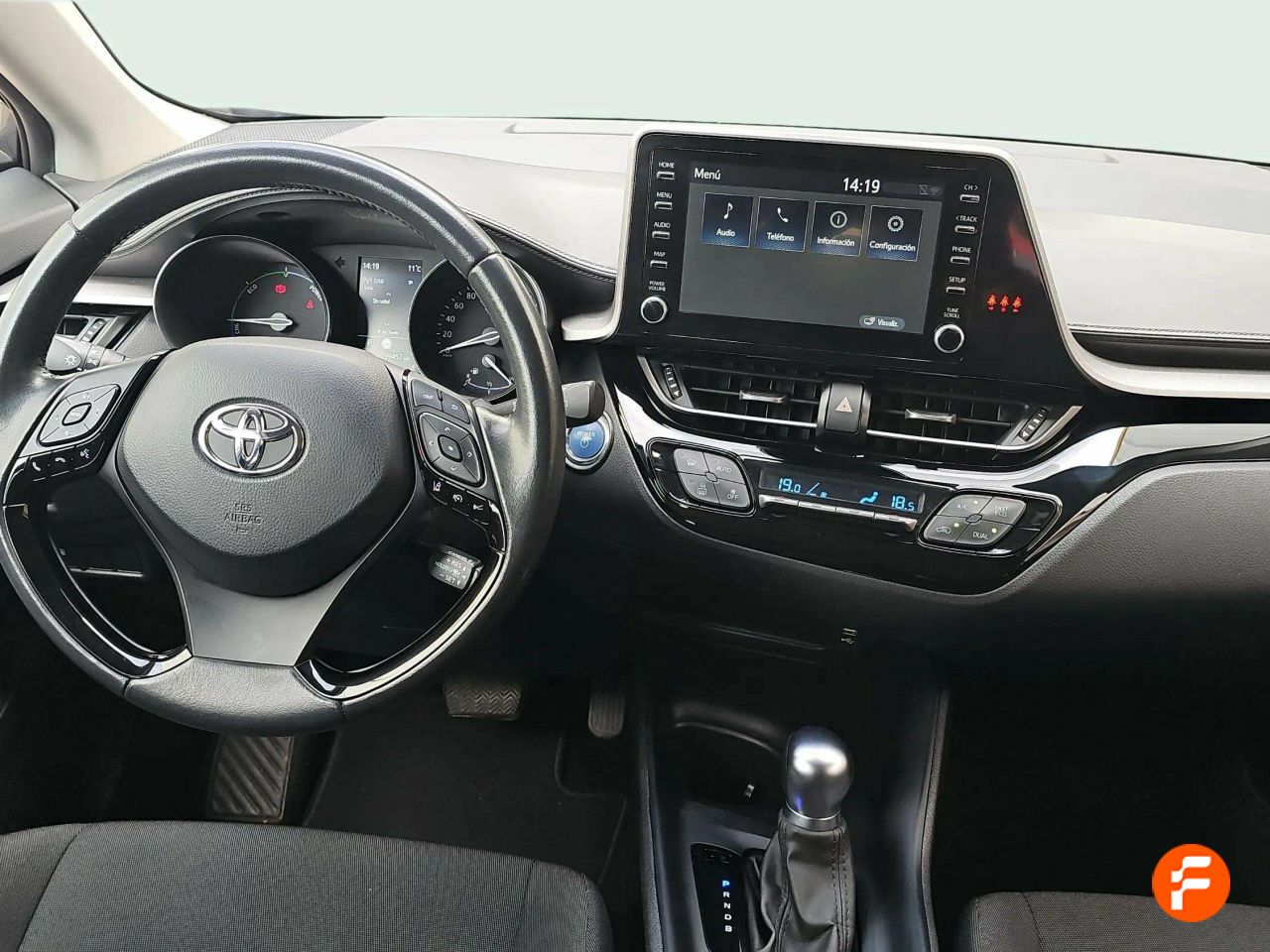 Foto Toyota C-HR 15