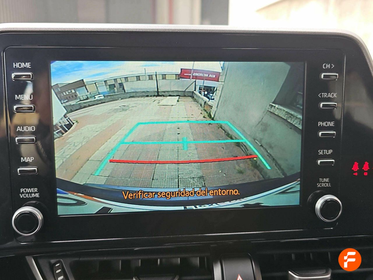 Foto Toyota C-HR 18