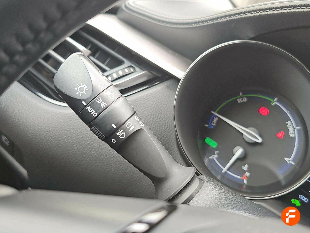 Foto Toyota C-HR 22