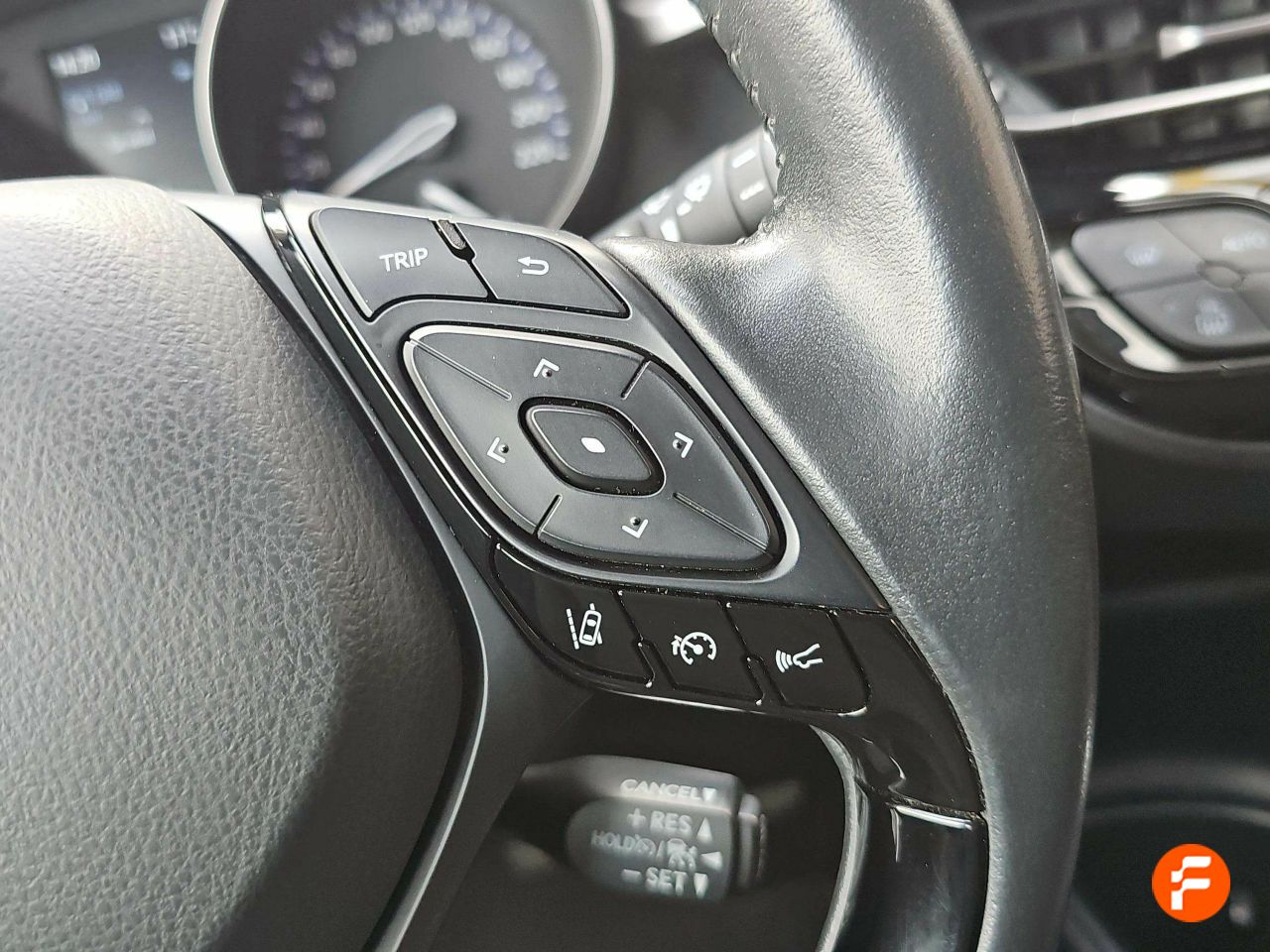 Foto Toyota C-HR 28