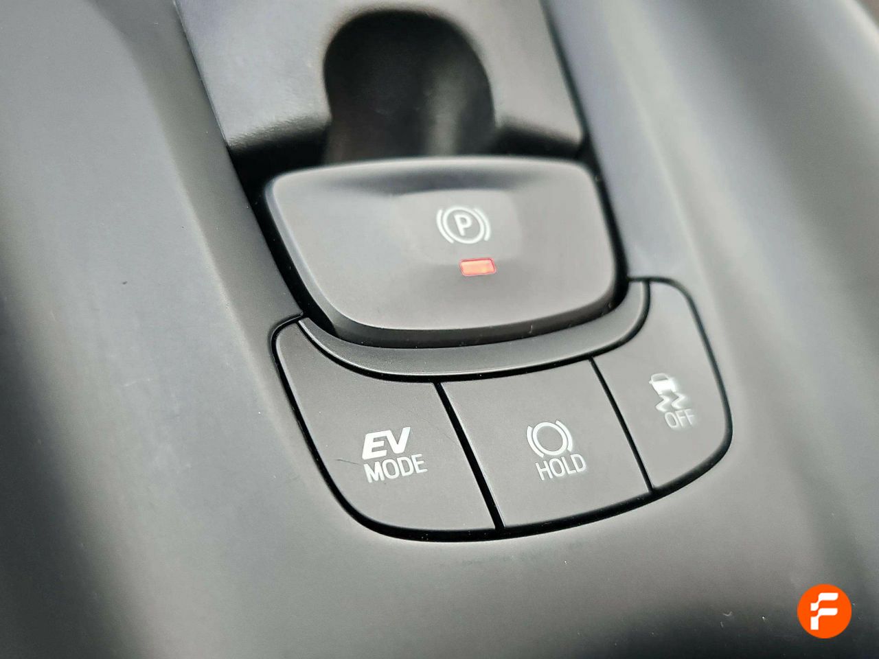 Foto Toyota C-HR 32