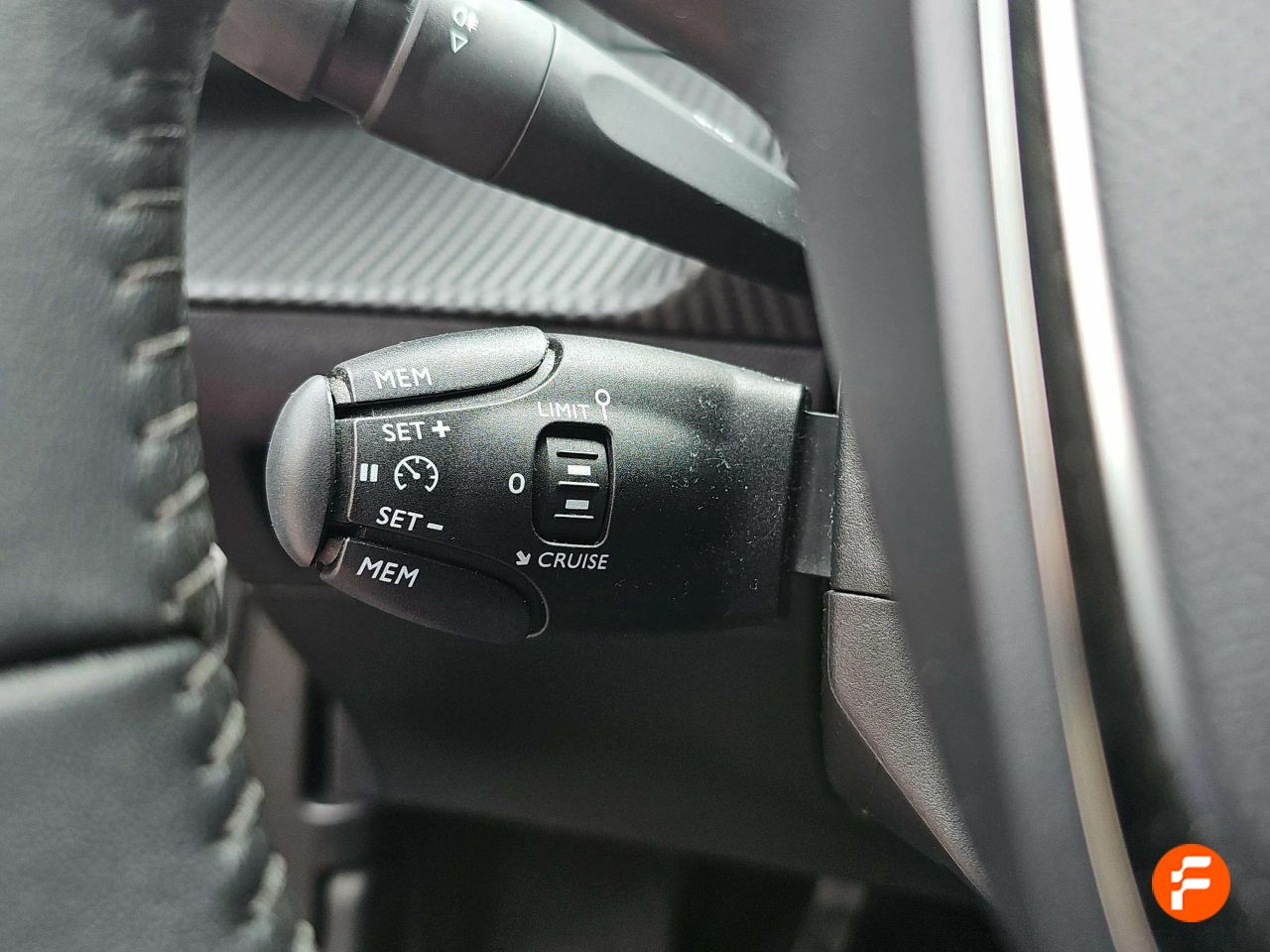 Foto Peugeot 2008 34