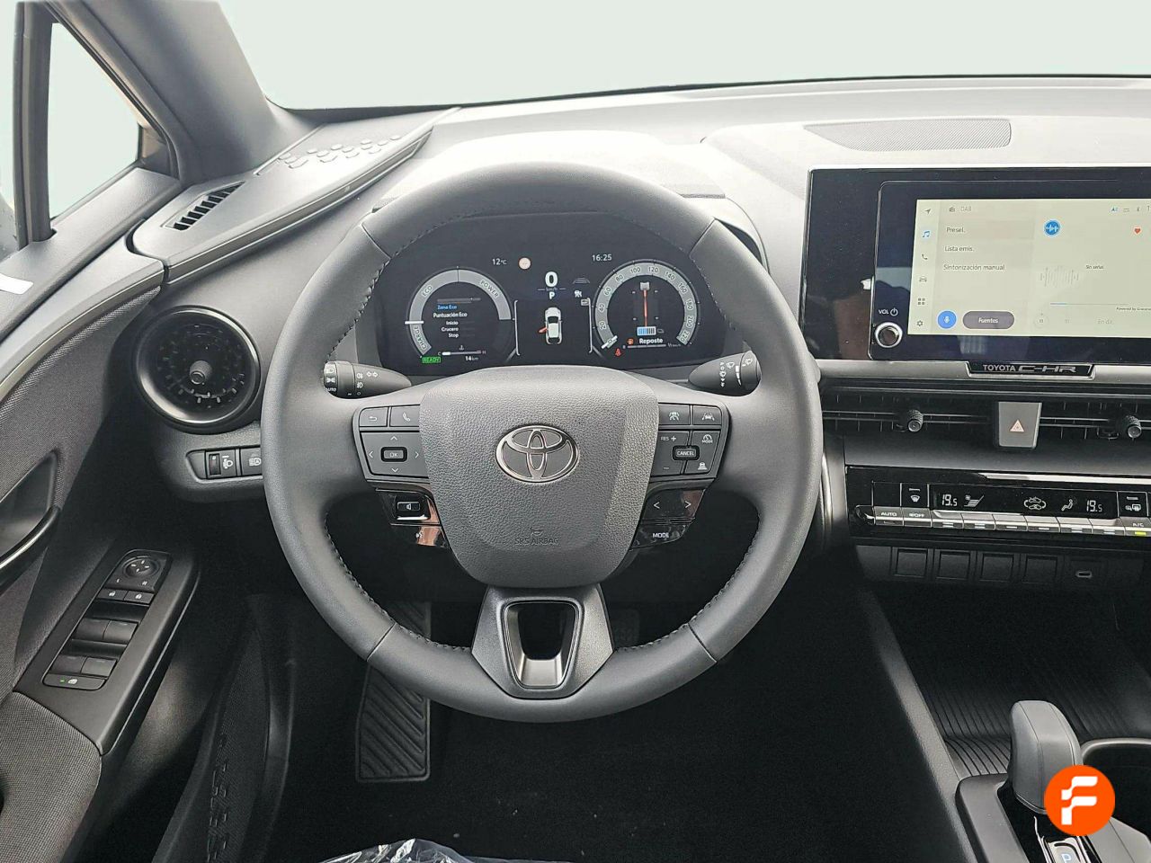 Foto Toyota C-HR 15