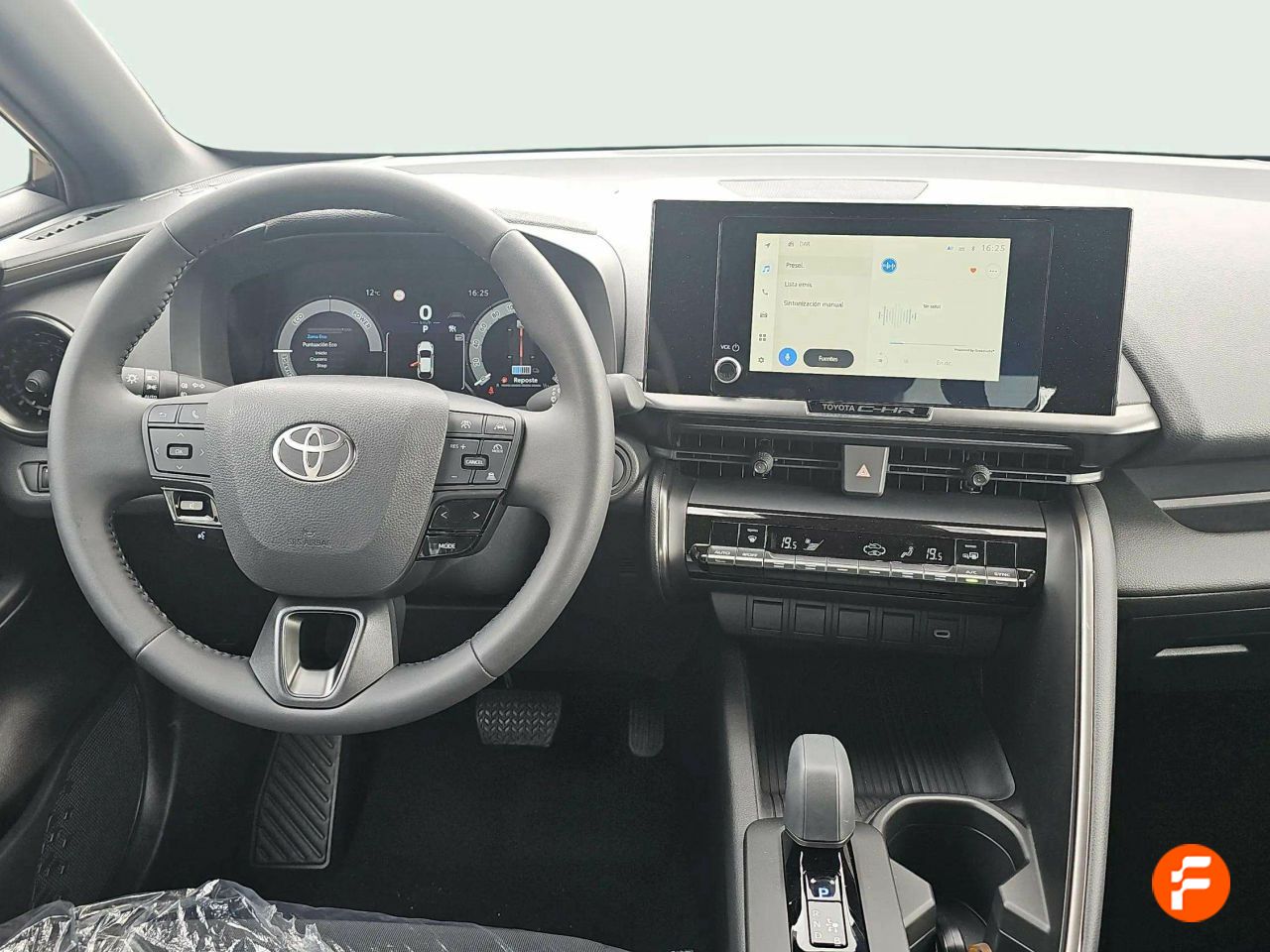 Foto Toyota C-HR 16