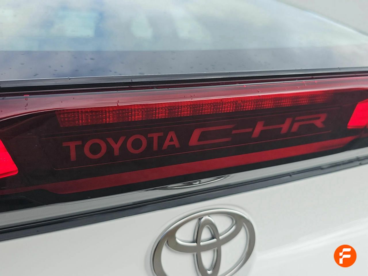 Foto Toyota C-HR 19