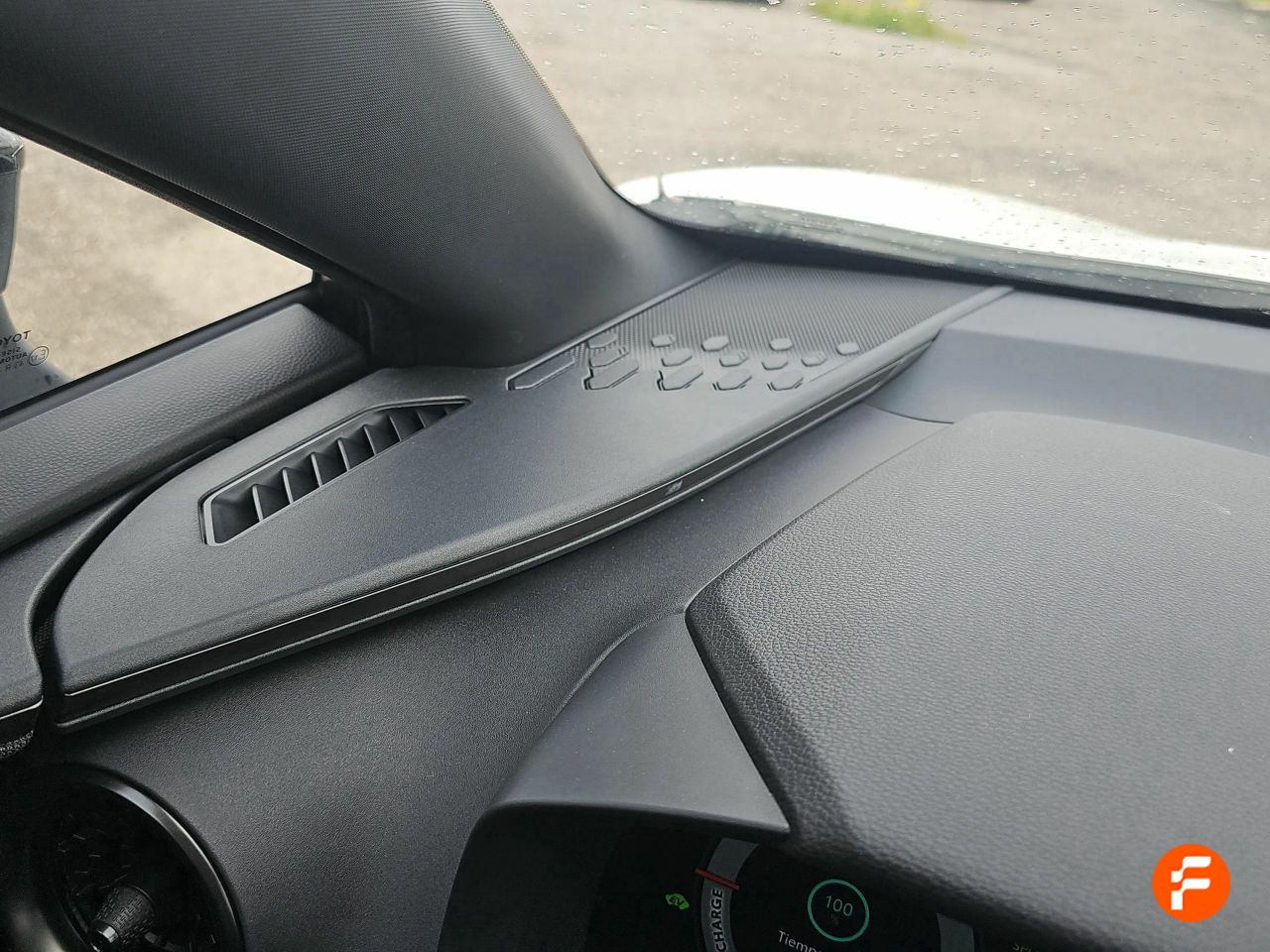 Foto Toyota C-HR 32