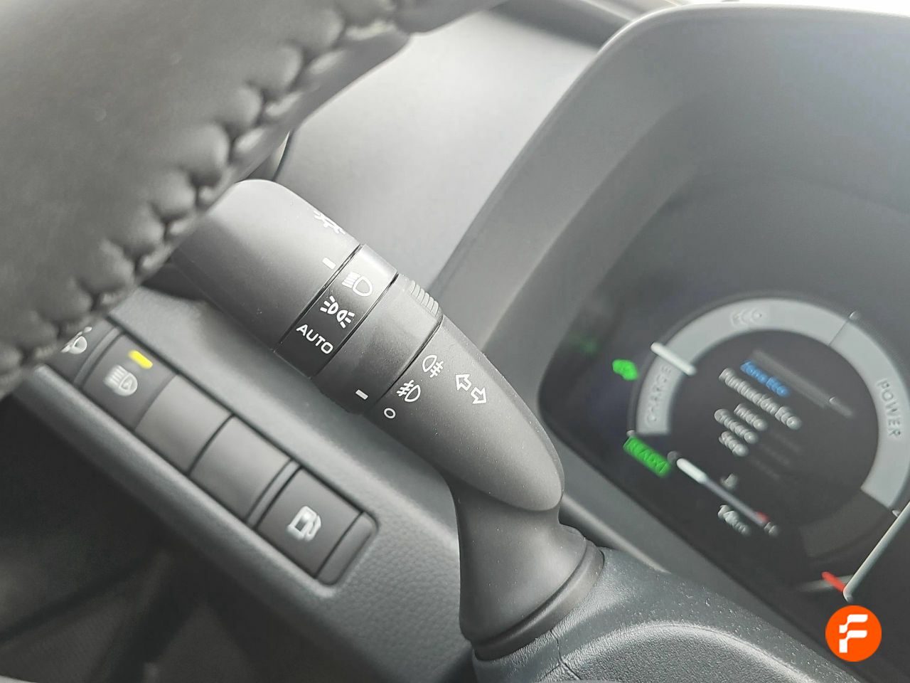 Foto Toyota C-HR 37