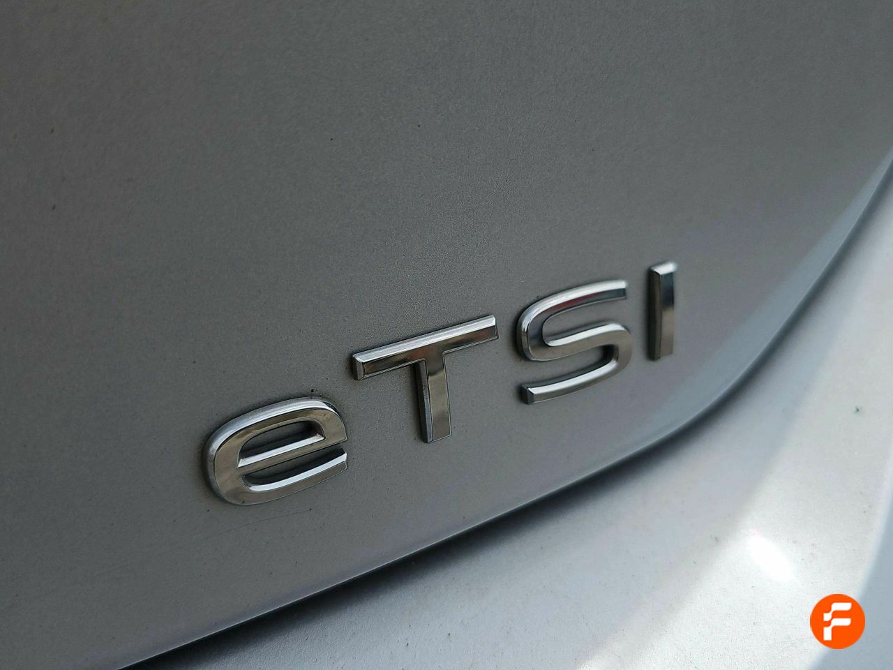 Foto Volkswagen Golf 21