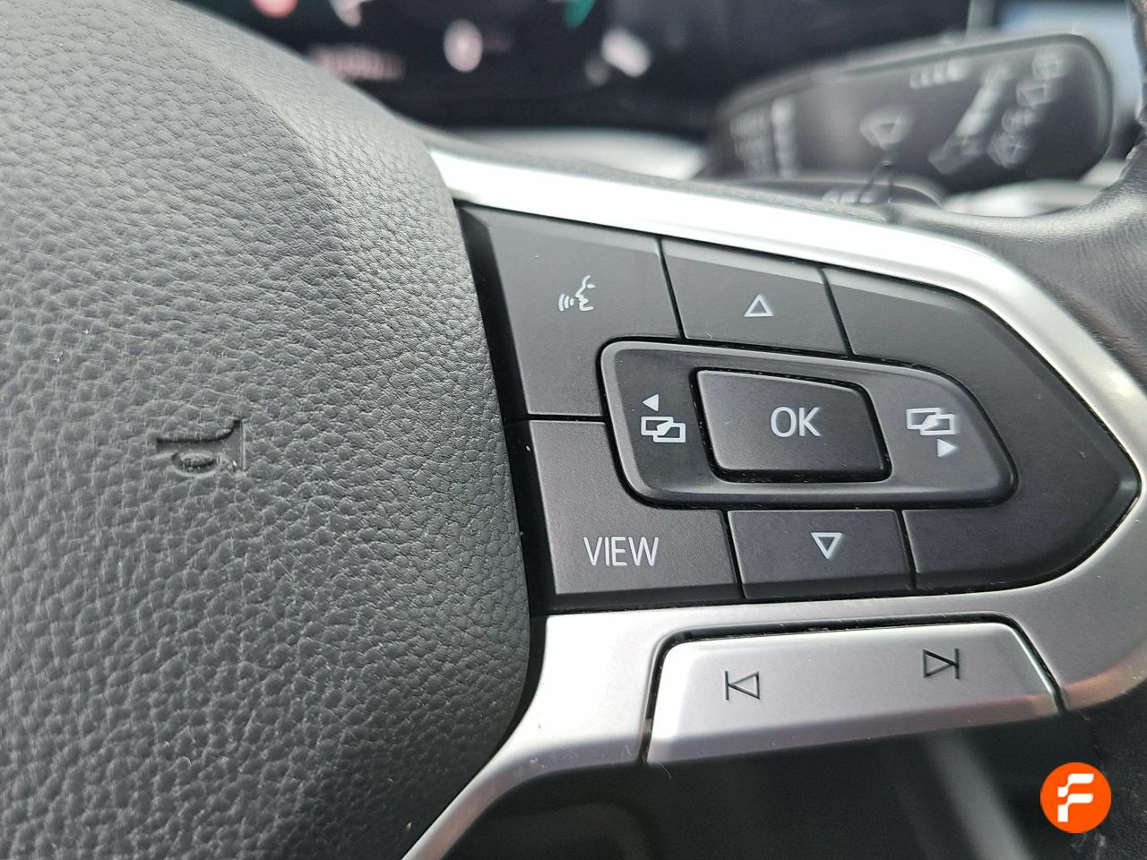 Foto Volkswagen Golf 38