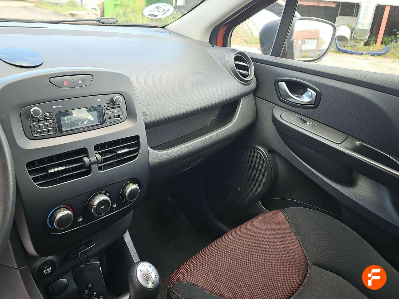Foto Renault Clio 23