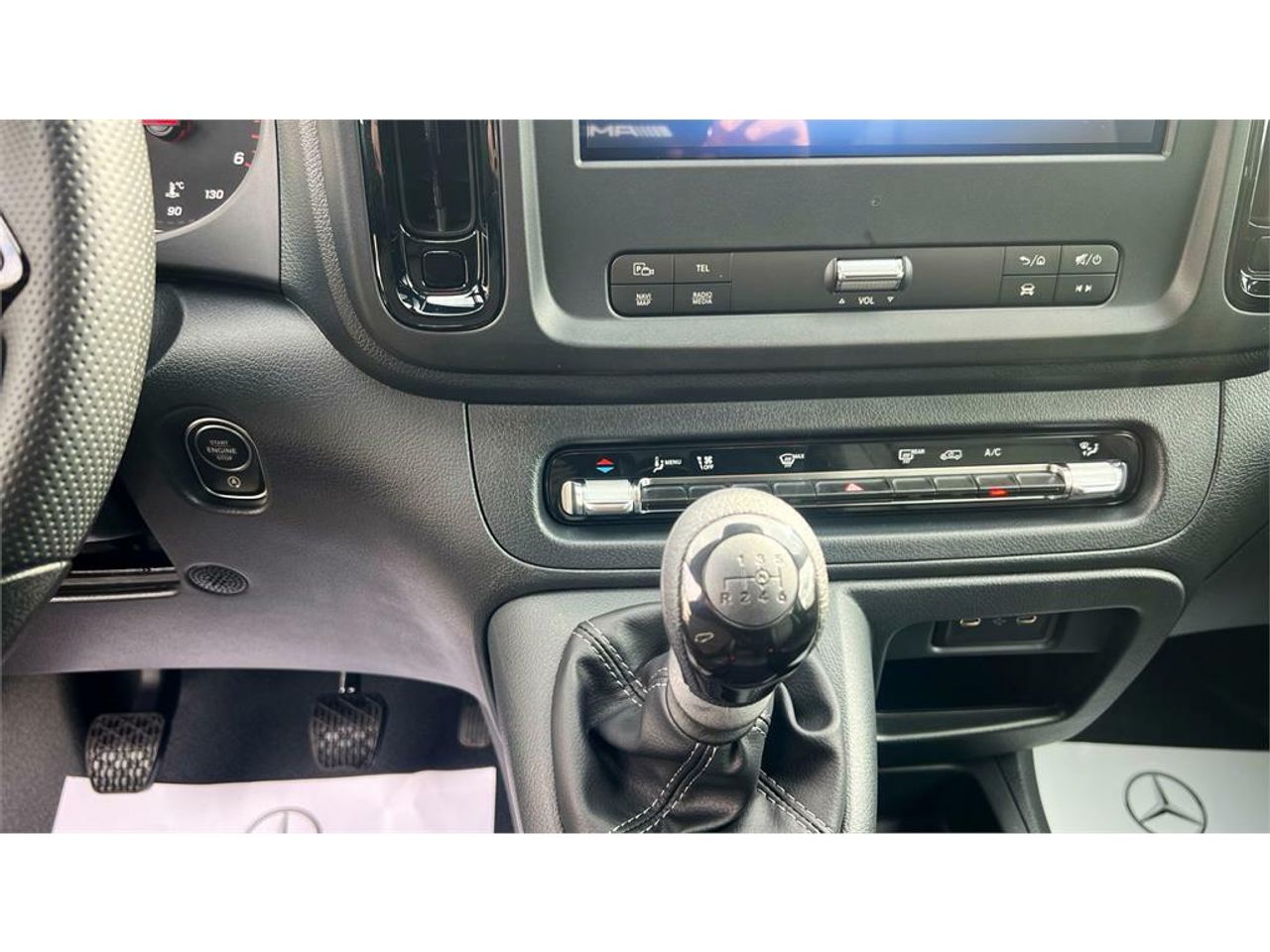 Foto Mercedes-Benz Vito 12