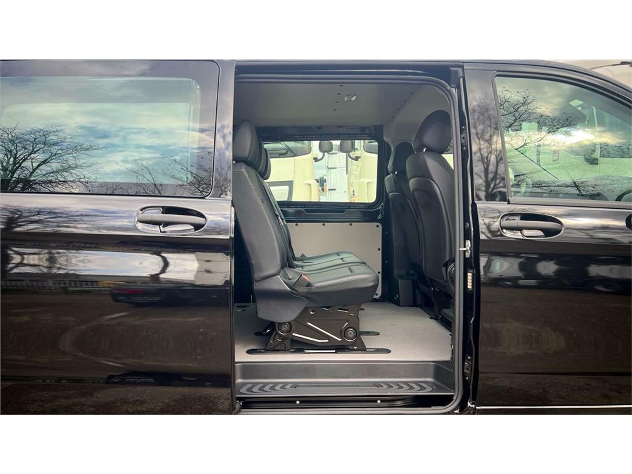 Foto Mercedes-Benz Vito 26