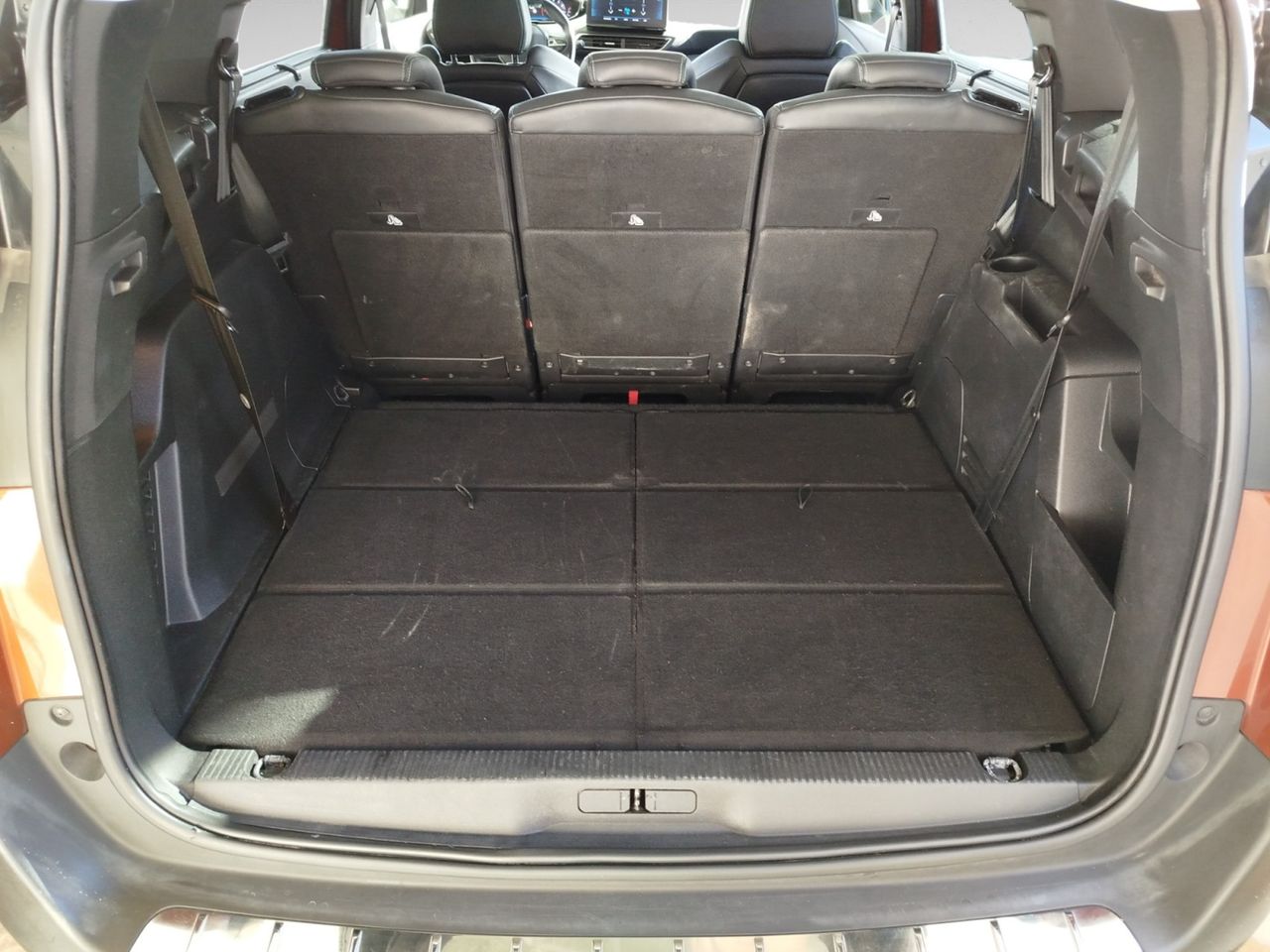 Foto Peugeot 5008 12