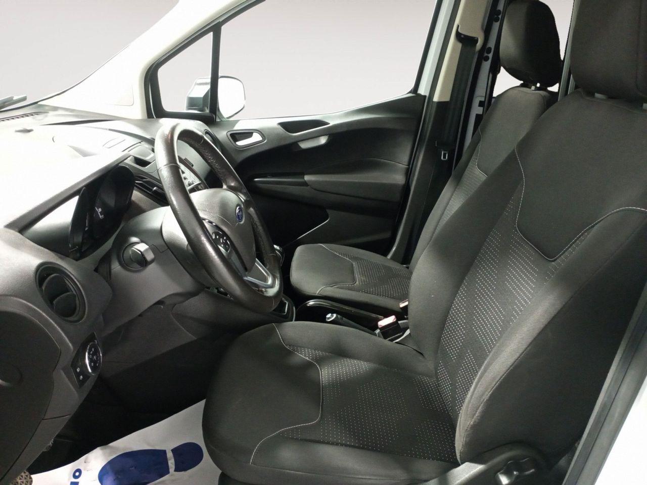 Foto Ford Transit  Courier 8