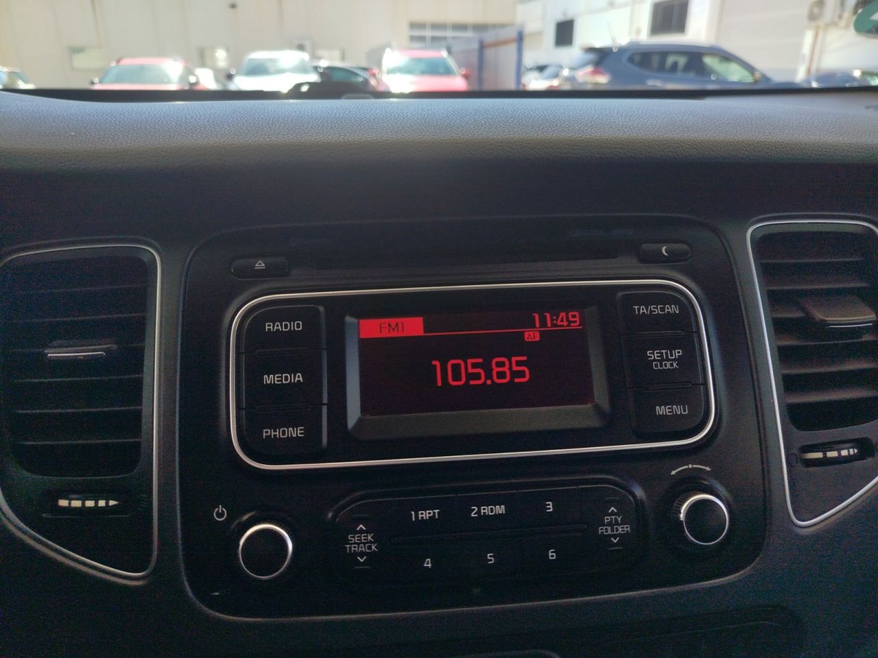 Foto Kia Carens 16