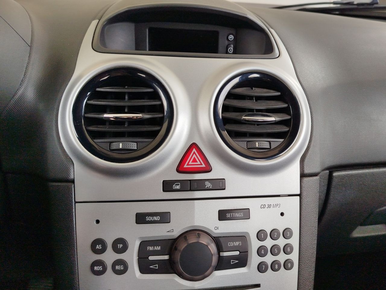 Foto Opel Corsa 13