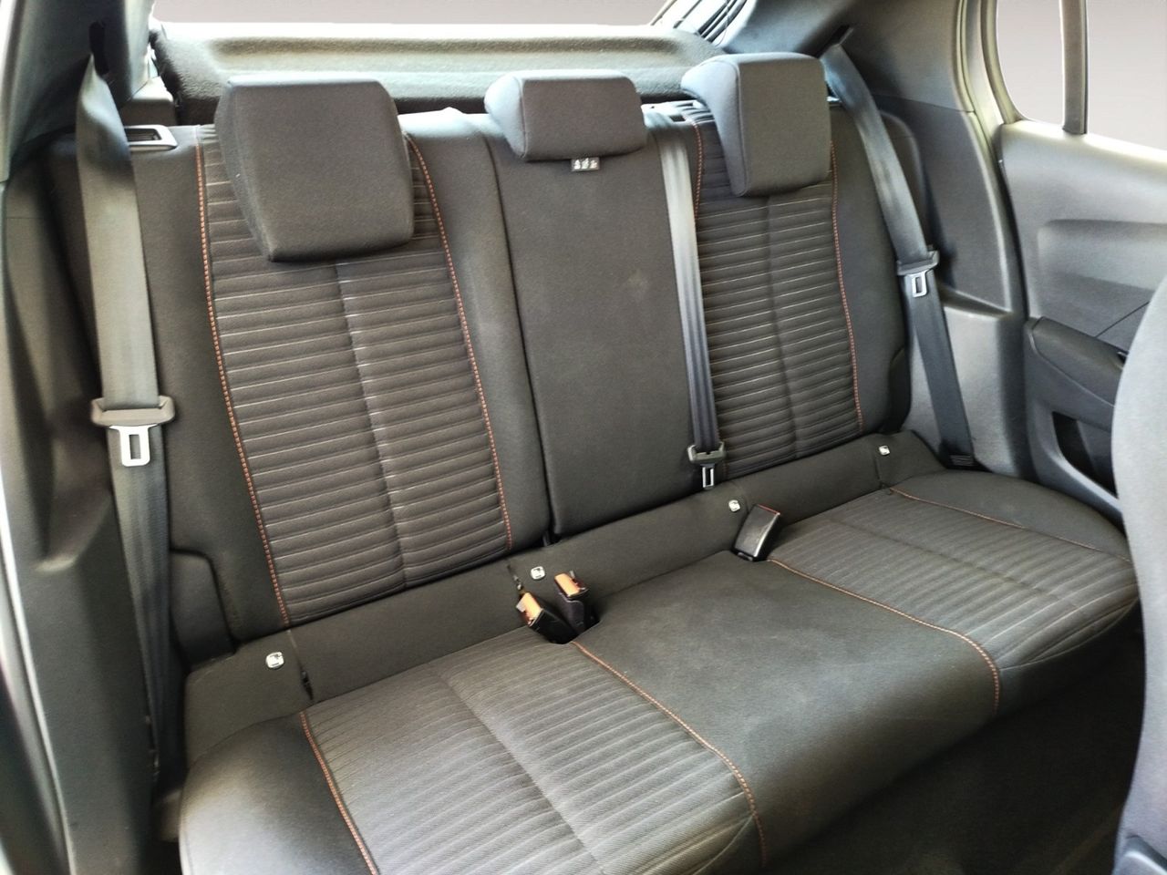 Foto Peugeot 208 9