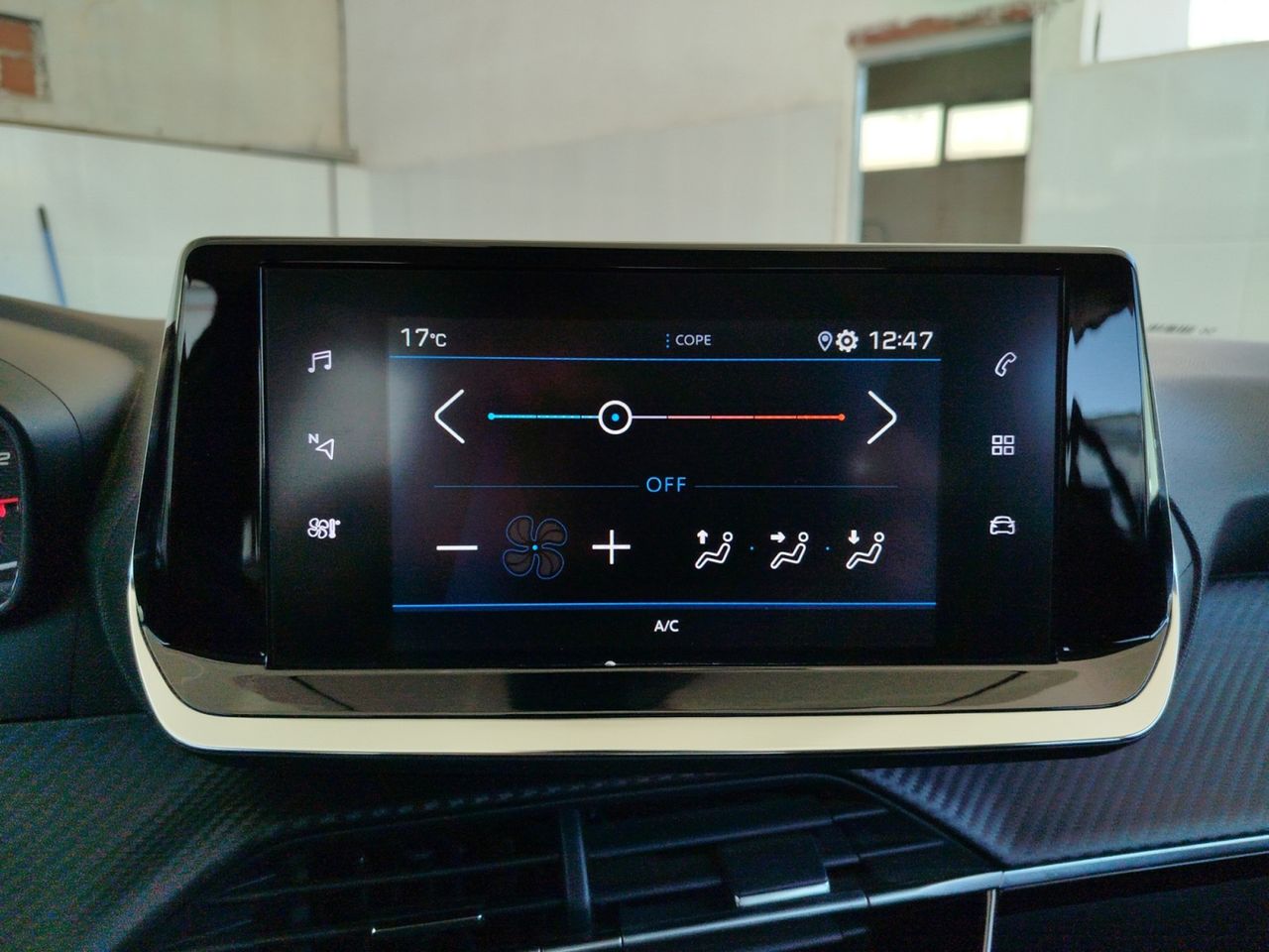 Foto Peugeot 208 19