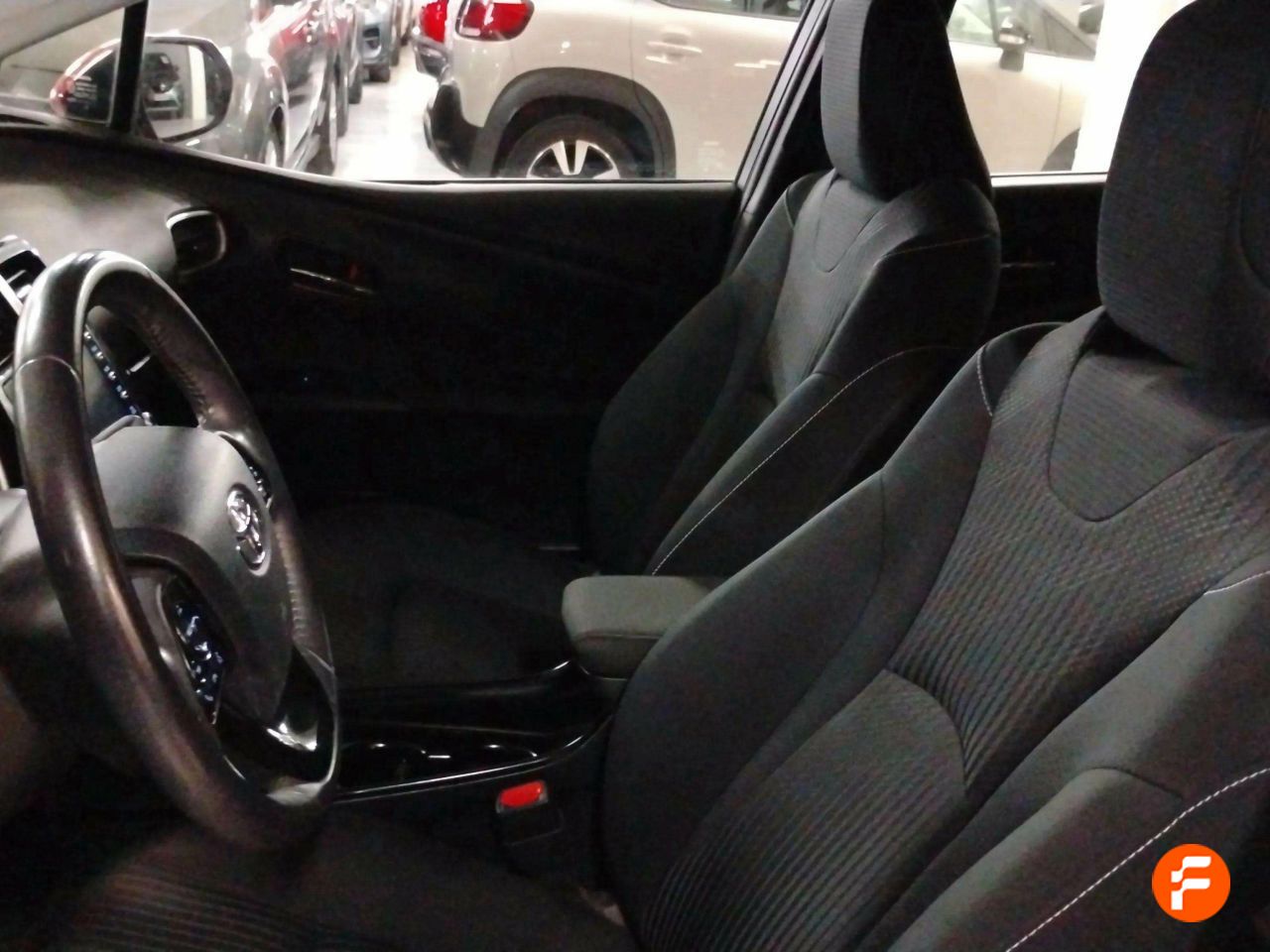 Foto Toyota Prius 8