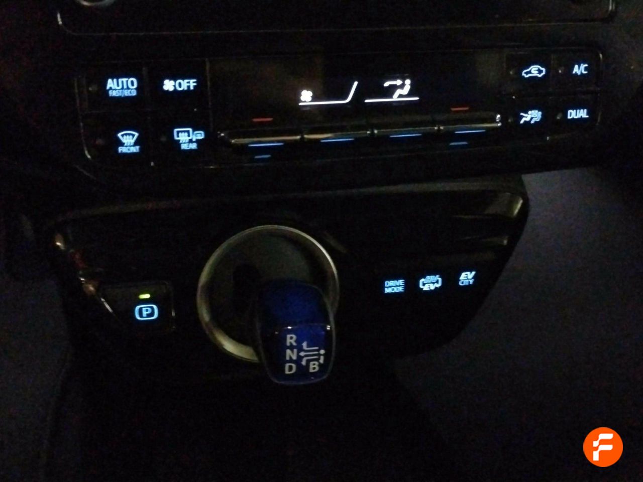 Foto Toyota Prius 21