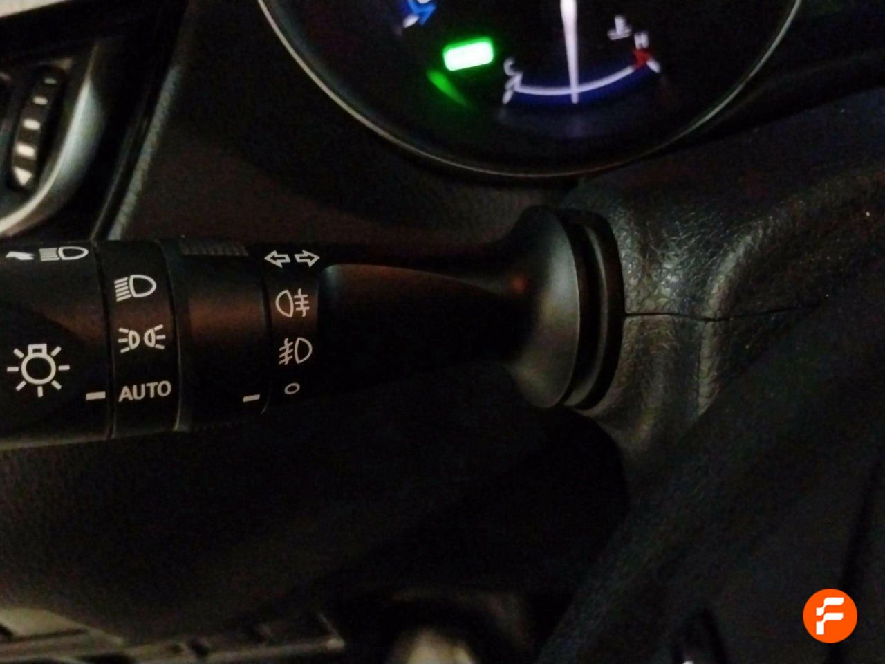 Foto Toyota C-HR 14