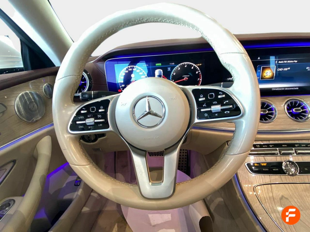 Foto Mercedes-Benz Clase E 12