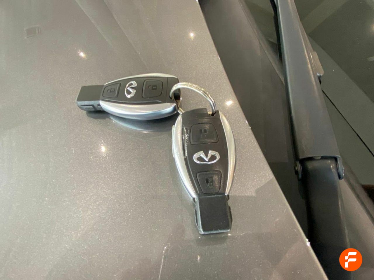 Foto Infiniti Q30 30