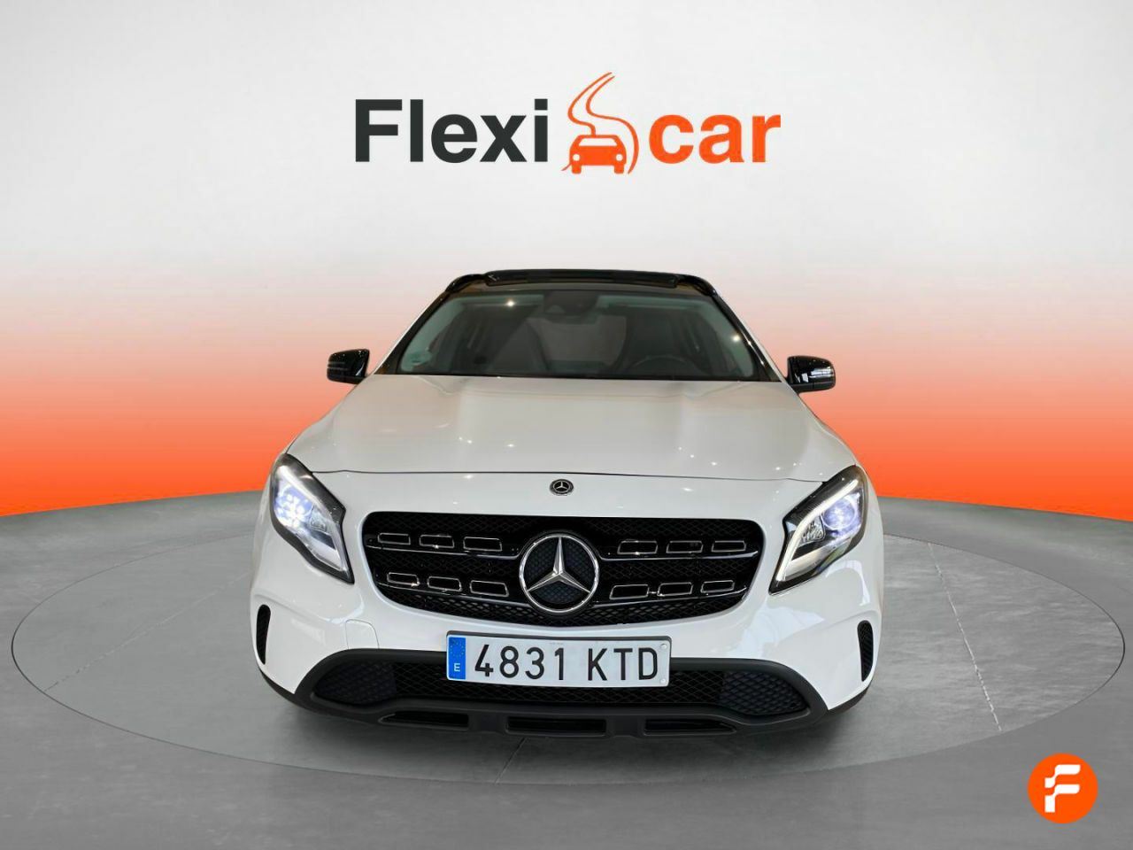 Foto Mercedes-Benz Clase GLA 2