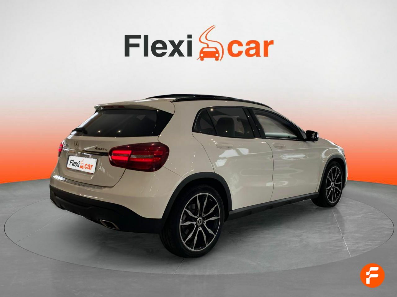 Foto Mercedes-Benz Clase GLA 4